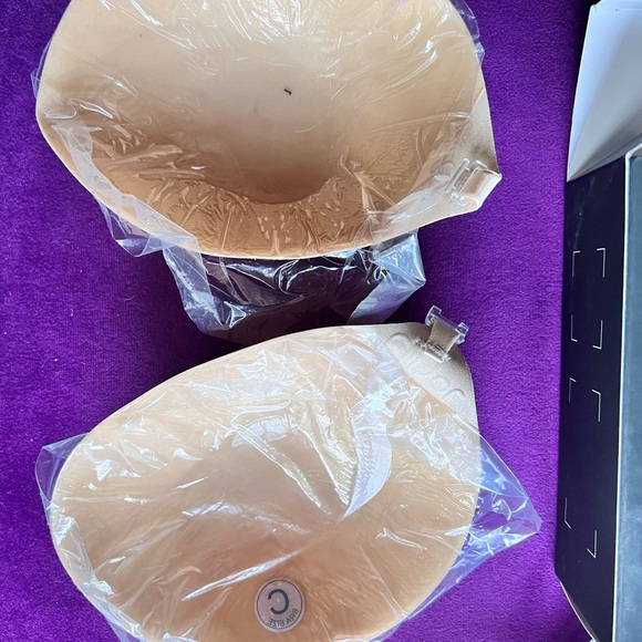 2 different brands strapless bra/ breast covers new in boxes - Picture 5 of 7